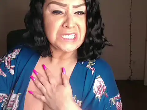 AlyssiaAmoreXO online show from March 5, 2025, 7:27 pm