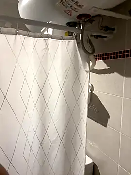 lescro95  online show from November 2, 2025, 3:03 pm