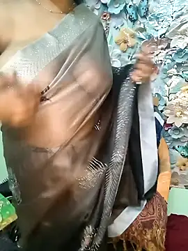 Snapshot of Cute_payal0 chatting on February 19, 2025, 6:43 pm Cute payal0 online show from February 19, 2025, 6:43 pm