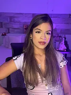 Alisha-Bond online show from December 20, 2024, 11:26 pm