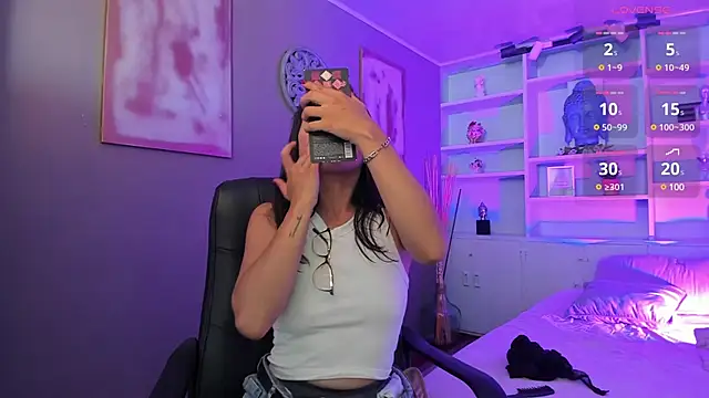 Lucy Williiams online show from March 15, 2025, 7:59 pm