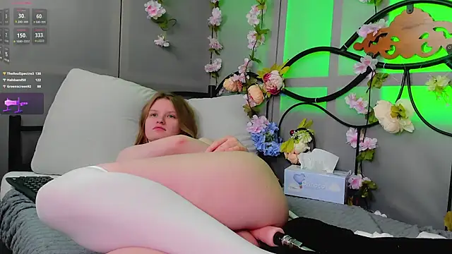 Snapshot of LilianSwall chatting on January 25, 2025, 8:53 pm LilianSwall online show from January 25, 2025, 8:53 pm