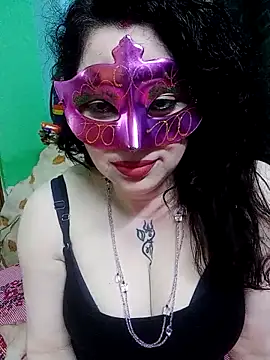 Snapshot of Raja_Ranii chatting on February 16, 2025, 5:15 pm Raja Ranii online show from February 16, 2025, 5:15 pm