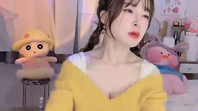 Carly 1 online show from February 22, 2025, 12:08 pm