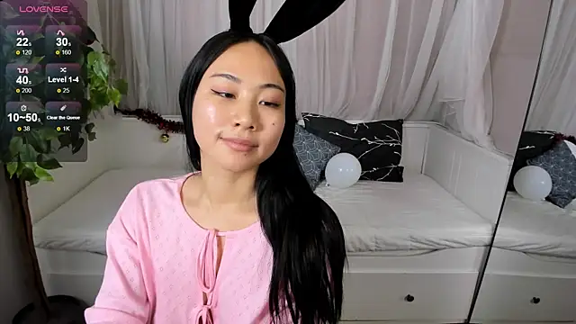 Snapshot of Inari_Okami_ chatting on December 10, 2024, 12:05 pm Inari Okami  online show from December 10, 2024, 12:05 pm