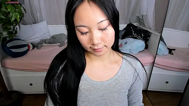 Snapshot of Inari_Okami_ chatting on January 18, 2025, 11:55 pm Inari Okami  online show from January 18, 2025, 11:55 pm