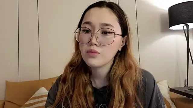 Jennatyan online show from March 30, 2026, 11:33 am