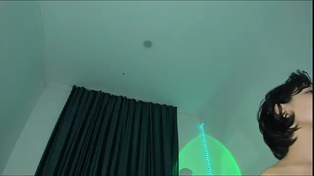 Snapshot of himeros_goddess chatting on December 20, 2024, 7:12 am himeros goddess online show from December 20, 2024, 7:12 am