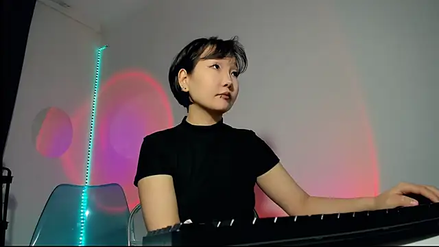 Snapshot of himeros_goddess chatting on January 5, 2025, 3:11 am himeros goddess online show from January 5, 2025, 3:11 am