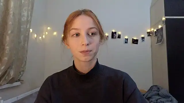 Snapshot of Mary_Av chatting on December 5, 2024, 4:34 pm Mary Av online show from December 5, 2024, 4:34 pm