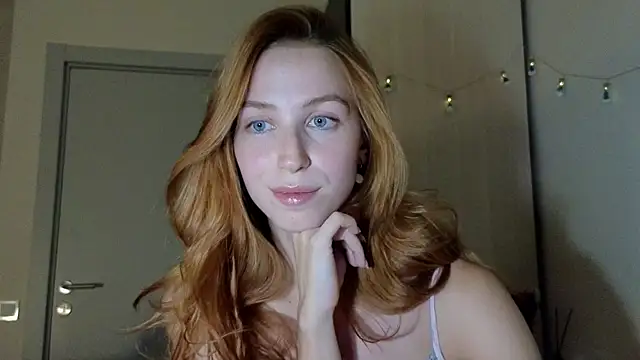 Snapshot of Mary_Av chatting on September 21, 2025, 7:48 pm Mary Av online show from September 21, 2025, 7:48 pm