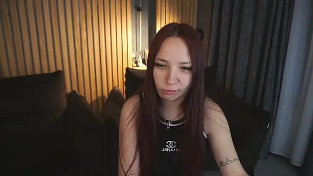 Snapshot of ElysLunar chatting on November 27, 2025, 6:48 am ElysLunar online show from November 27, 2025, 6:48 am