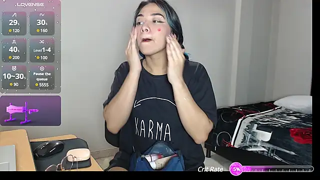 Lune Claire online show from February 10, 2025, 12:18 pm