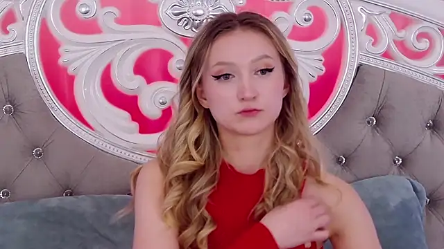 MiaNixan online show from January 19, 2025, 7:46 am