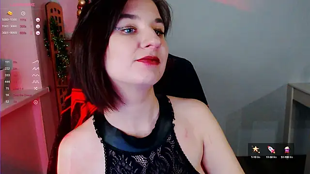 Goddess Sophie online show from December 28, 2024, 2:10 pm