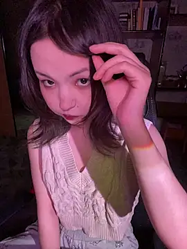 lalallalalaa- online show from February 8, 2026, 2:53 pm