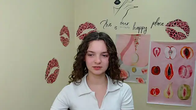  SusieSu  online show from January 26, 2025, 1:15 pm