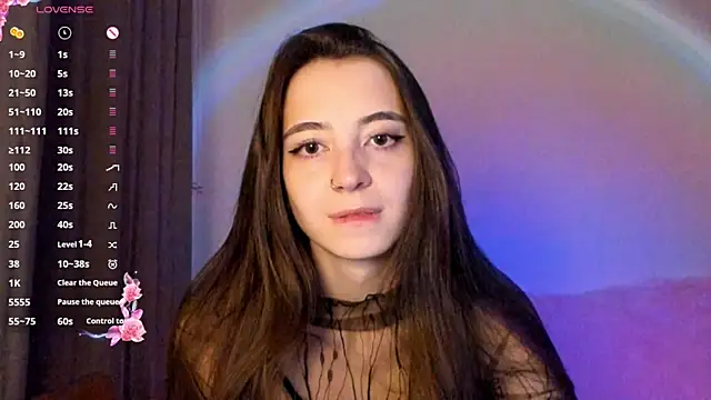 EvaBradley online show from October 2, 2025, 6:37 pm