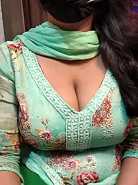 Snapshot of Anamika_Kapoor chatting on October 3, 2025, 9:34 pm Anamika Kapoor online show from October 3, 2025, 9:34 pm