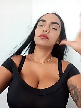 Sara-77 online show from October 24, 2025, 2:57 pm