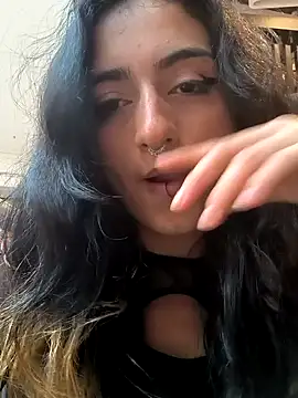 Lila Desiree online show from January 28, 2025, 10:01 pm