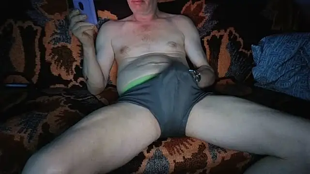 loverboyxxx69 online show from March 11, 2026, 3:23 am