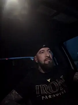 Beardedtattood online show from November 30, 2025, 12:20 pm