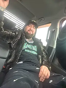 Beardedtattood online show from March 19, 2026, 12:31 pm