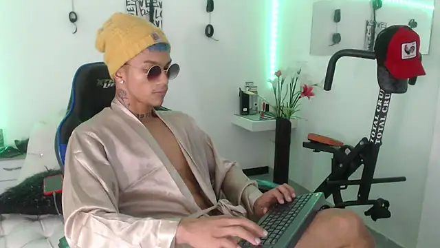 Leonard Price online show from February 22, 2025, 2:06 am