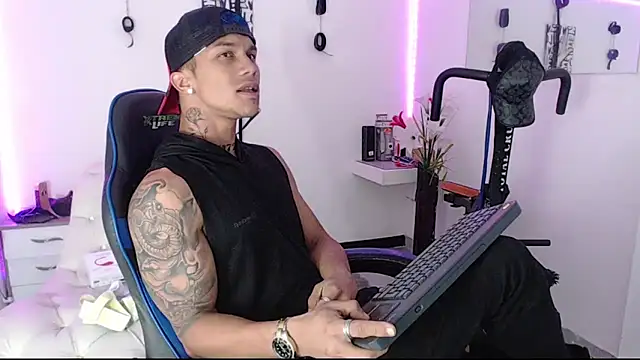 Leonard Price online show from March 6, 2025, 9:47 am