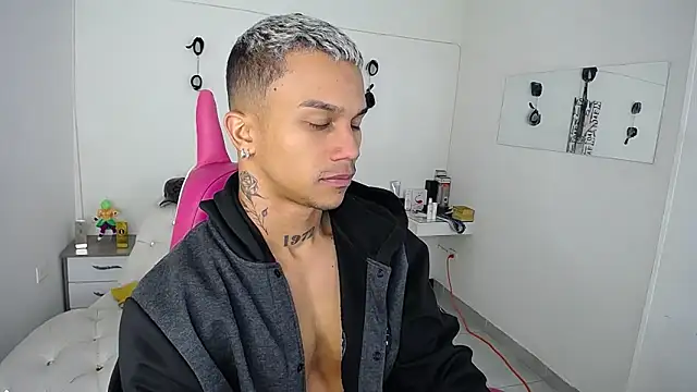 Leonard Price online show from September 16, 2025, 2:34 am