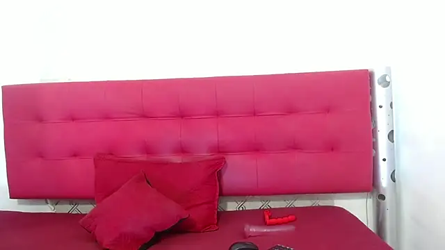 zhamira 21 online show from February 20, 2025, 7:52 pm