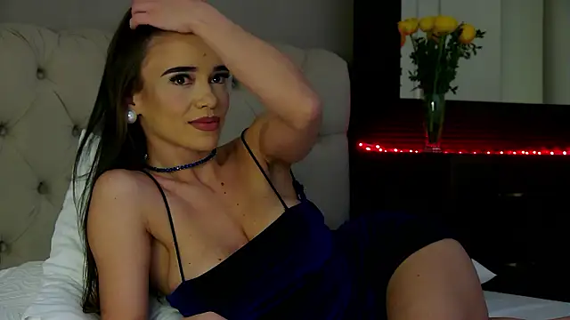 KateReevah online show from March 12, 2026, 10:27 pm