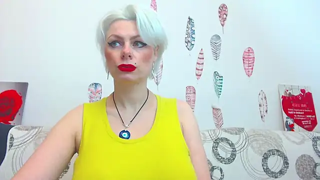 ForeverBarbie  online show from February 14, 2026, 10:28 pm