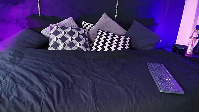 Aylen darkmoor online show from November 24, 2025, 7:57 pm