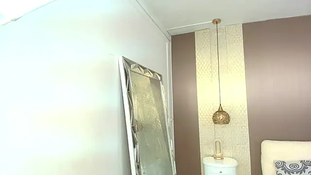 DannaDooll99 online show from November 5, 2025, 12:16 pm