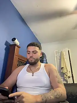 Snapshot of MasterKvn chatting on January 17, 2025, 2:08 am MasterKvn online show from January 17, 2025, 2:08 am