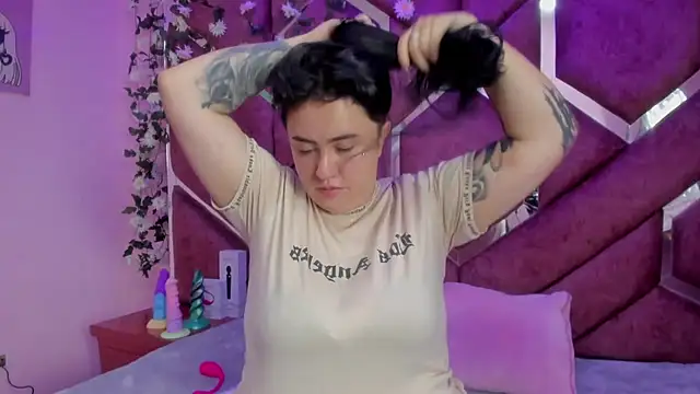 Victoria Rossy online show from March 6, 2026, 9:00 pm