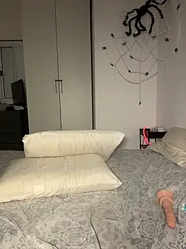 AgnesCampp online show from November 5, 2025, 9:48 pm