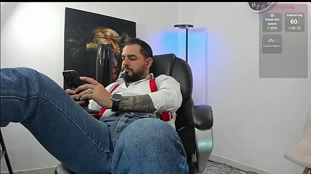 Ethan Castellano online show from November 16, 2025, 6:46 pm