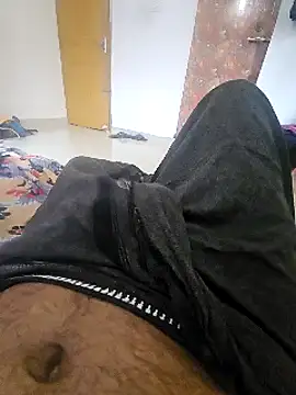 Snapshot of Mallu_ajanraj143 chatting on February 25, 2025, 8:25 am Mallu ajanraj143 online show from February 25, 2025, 8:25 am