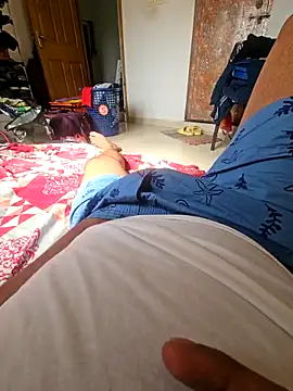 Snapshot of Mallu_ajanraj143 chatting on September 24, 2025, 10:18 am Mallu ajanraj143 online show from September 24, 2025, 10:18 am