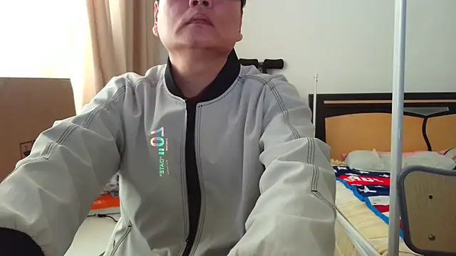 hotkaier online show from December 22, 2025, 3:14 am