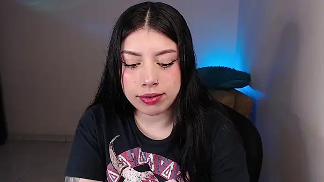 iam emy online show from April 12, 2026, 7:24 am