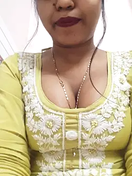 Snapshot of Sania-Love chatting on February 27, 2025, 9:04 pm Sania-Love online show from February 27, 2025, 9:04 pm