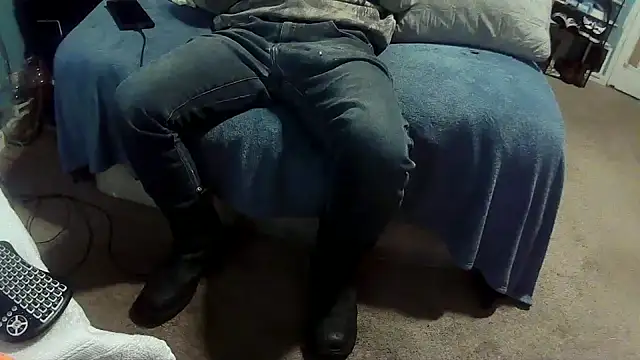 Spunwhiteboy1992 online show from November 28, 2025, 3:58 pm