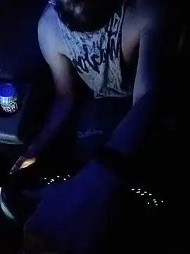 Spunwhiteboy1992 online show from May 29, 2026, 6:11 am