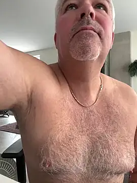 aarosteev2 online show from March 11, 2025, 2:18 pm