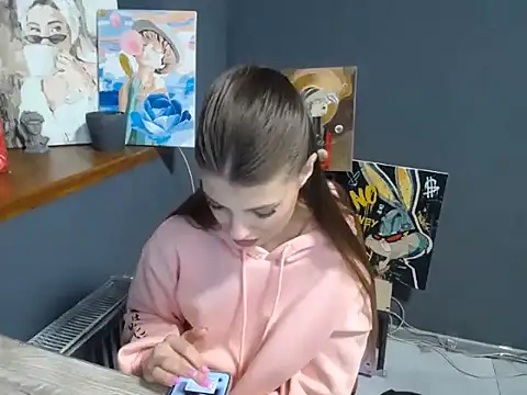 felicity gold online show from March 25, 2026, 7:14 am