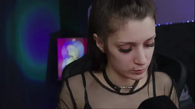 Kathleen Meow online show from December 11, 2024, 10:36 am